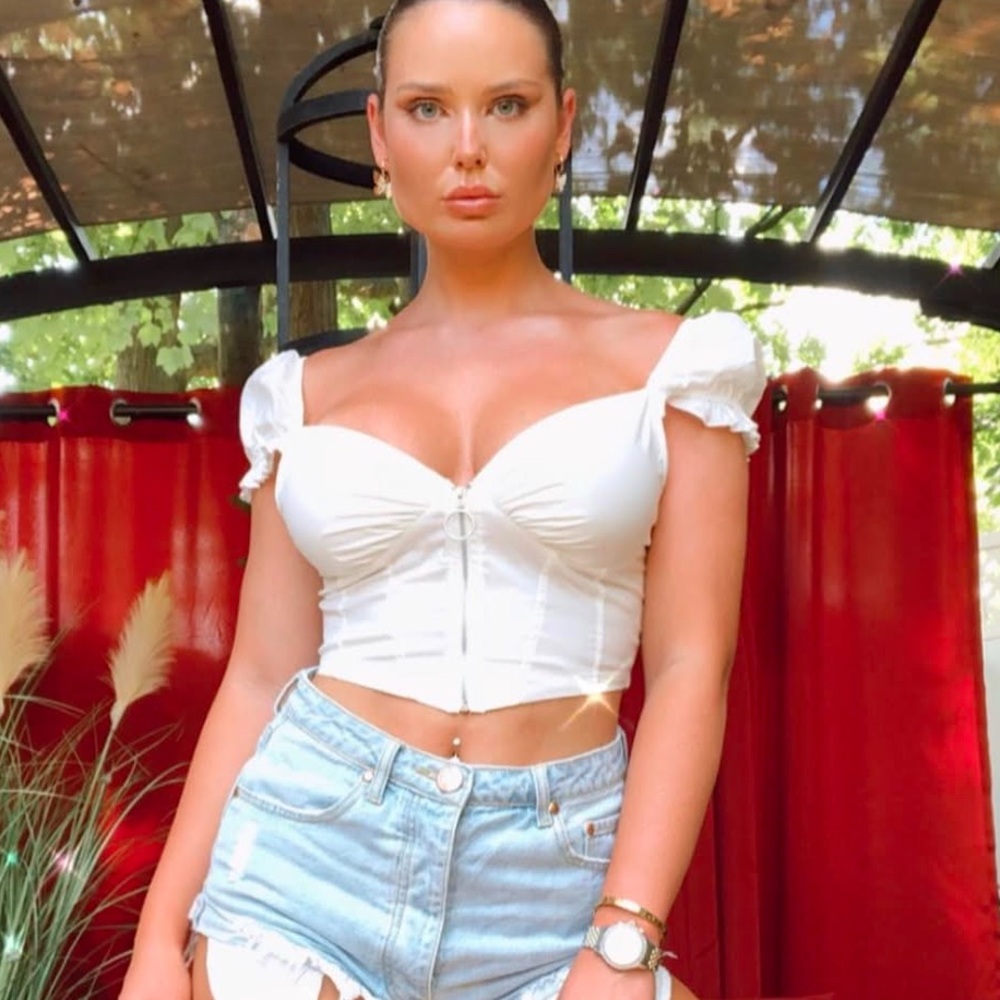 White top